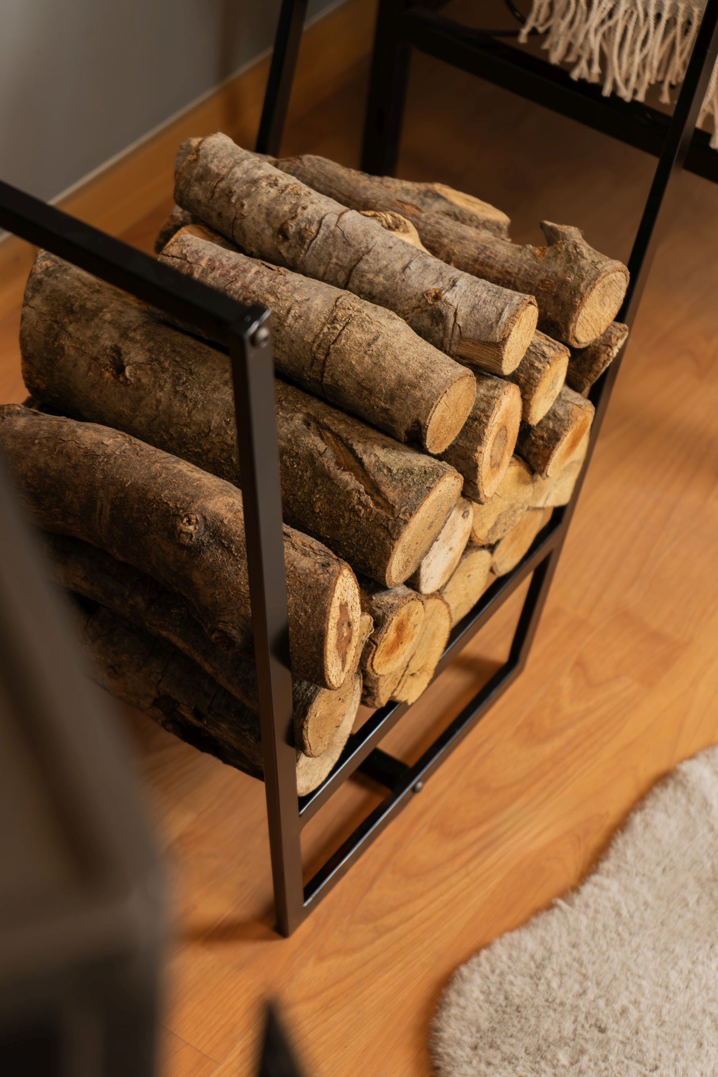 Stylish Indoor Firewood Rack , Metal Firewood Holder, Indoor Firewood Rack