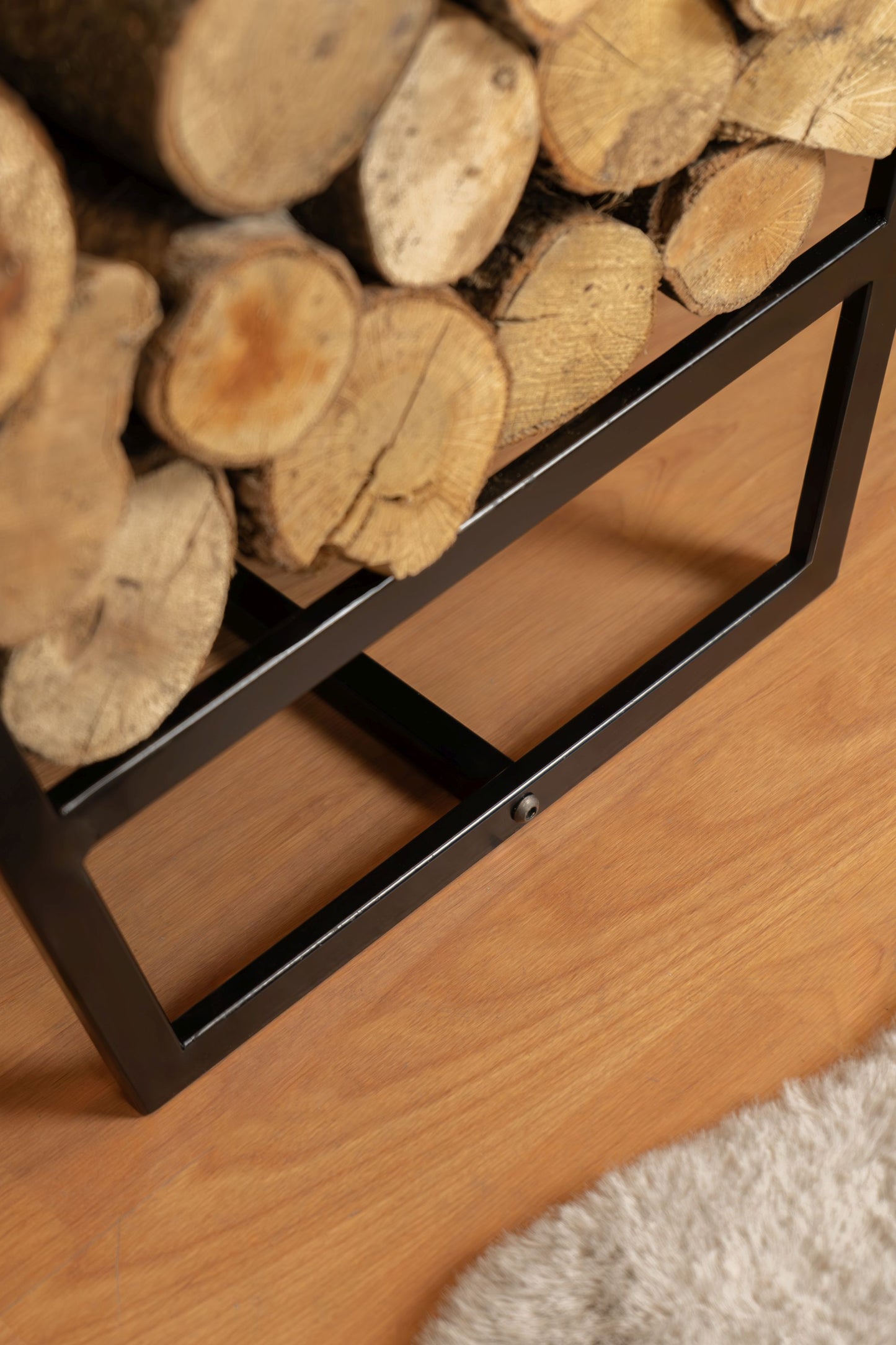 Stylish Indoor Firewood Rack , Metal Firewood Holder, Indoor Firewood Rack